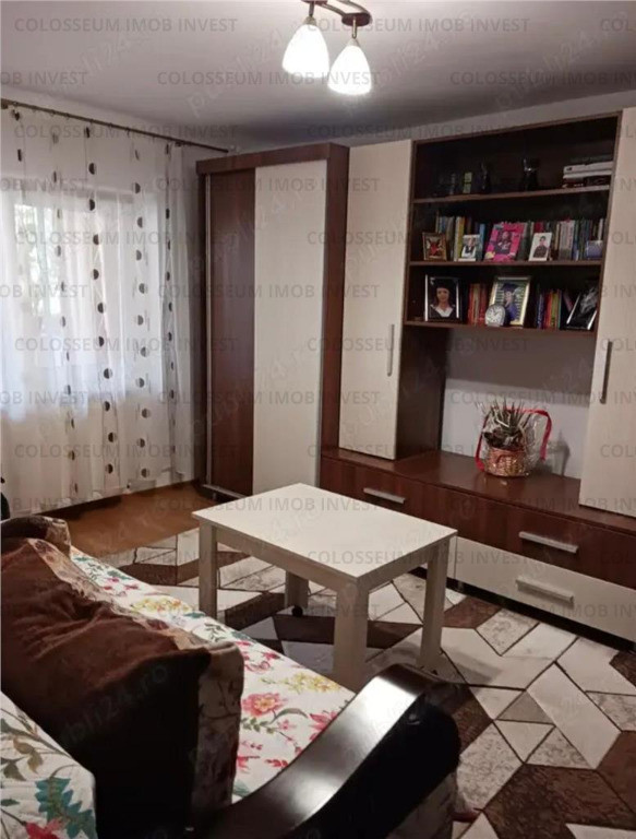 Apartament 2 camere, decomandat - zona Triaj