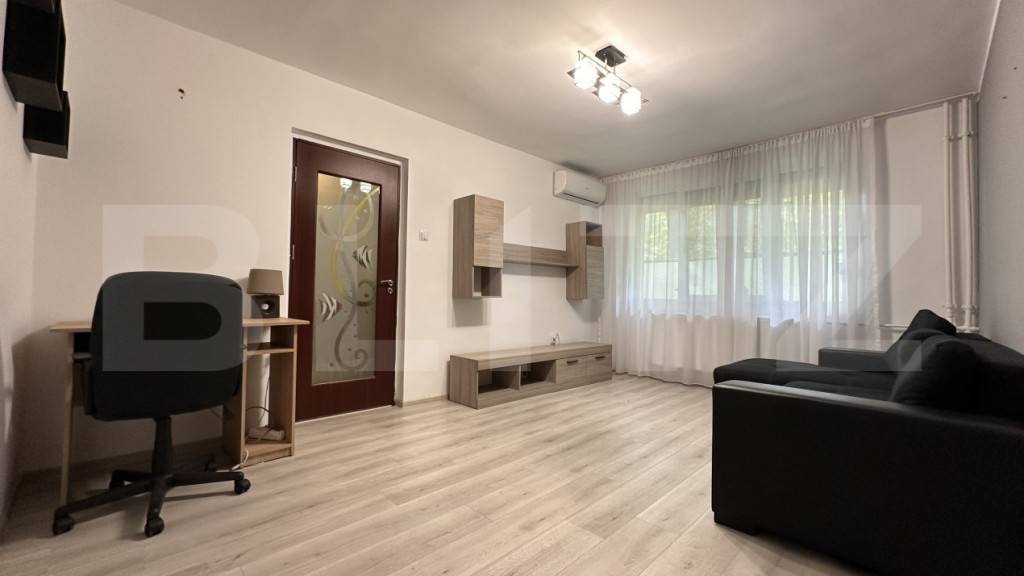 Apartament cu 2 camere, zona Rogerius