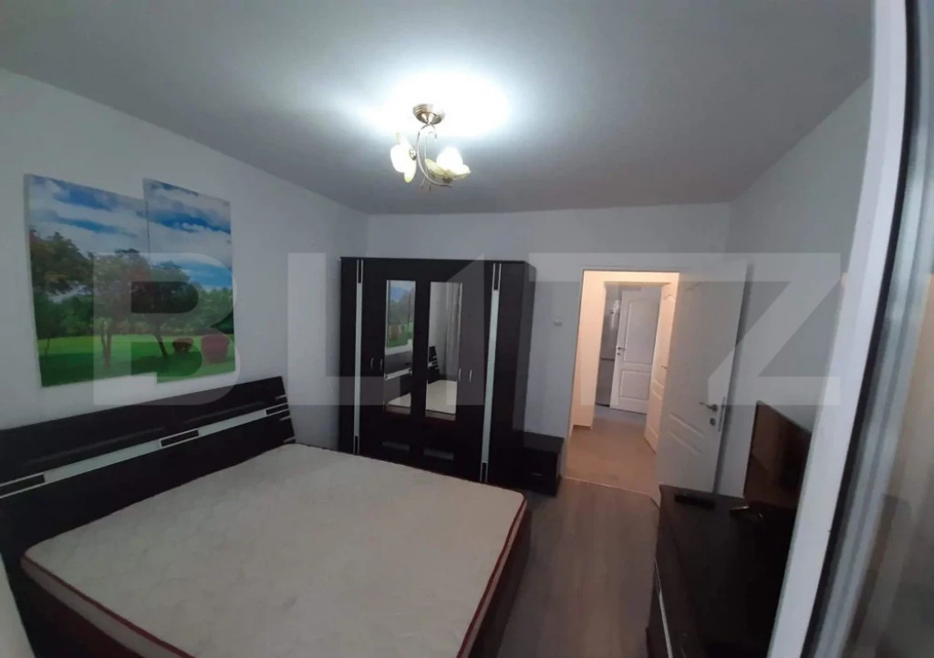 Apartament 2 camere decomandat, 55 mp, zona Piata Nicolina