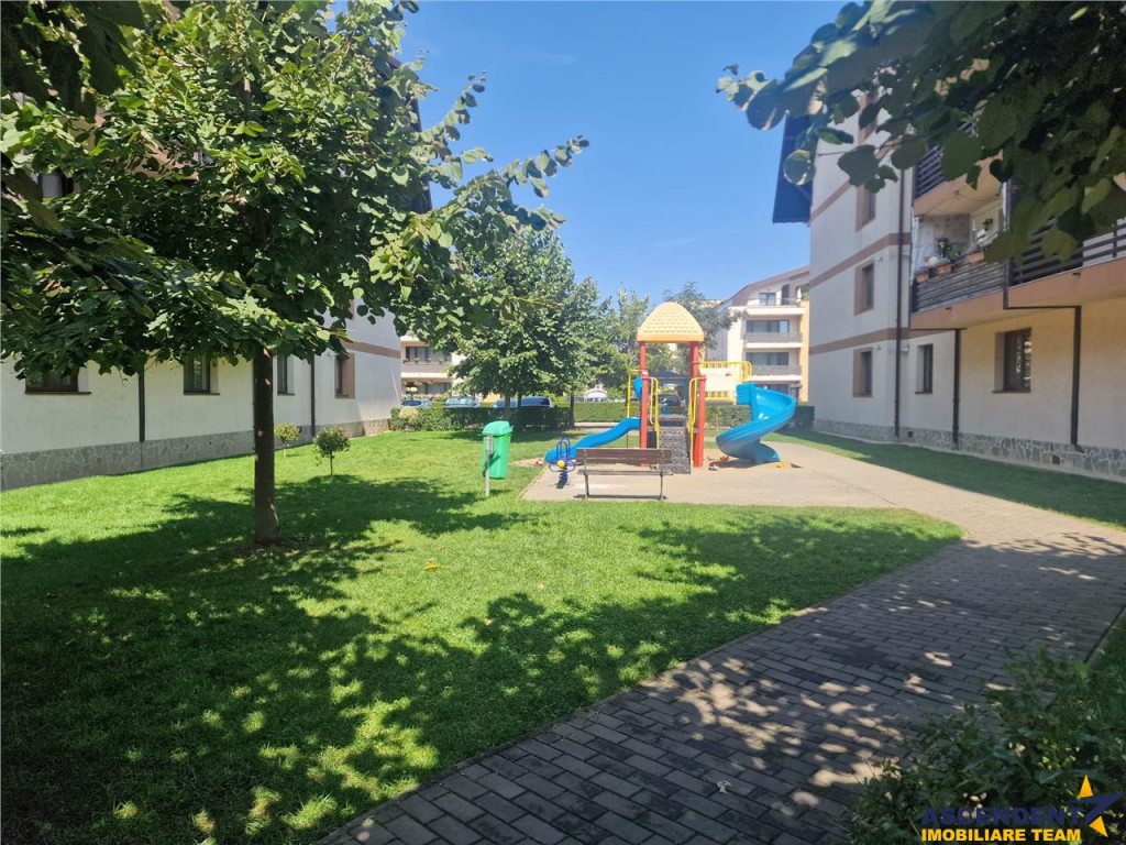 Tur 3D! Apartament decomandat, regim vila, Tractorul, aria C