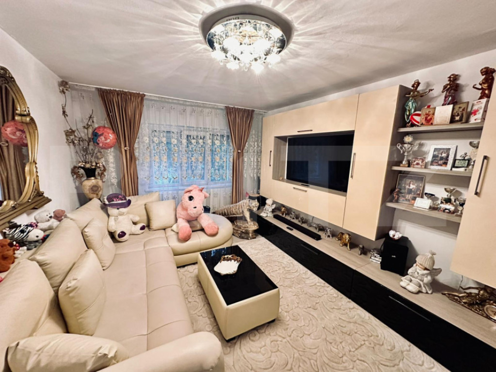 Apartament 3 camere, 67,85 mp, – Cartier 1 Mai, Pelendava