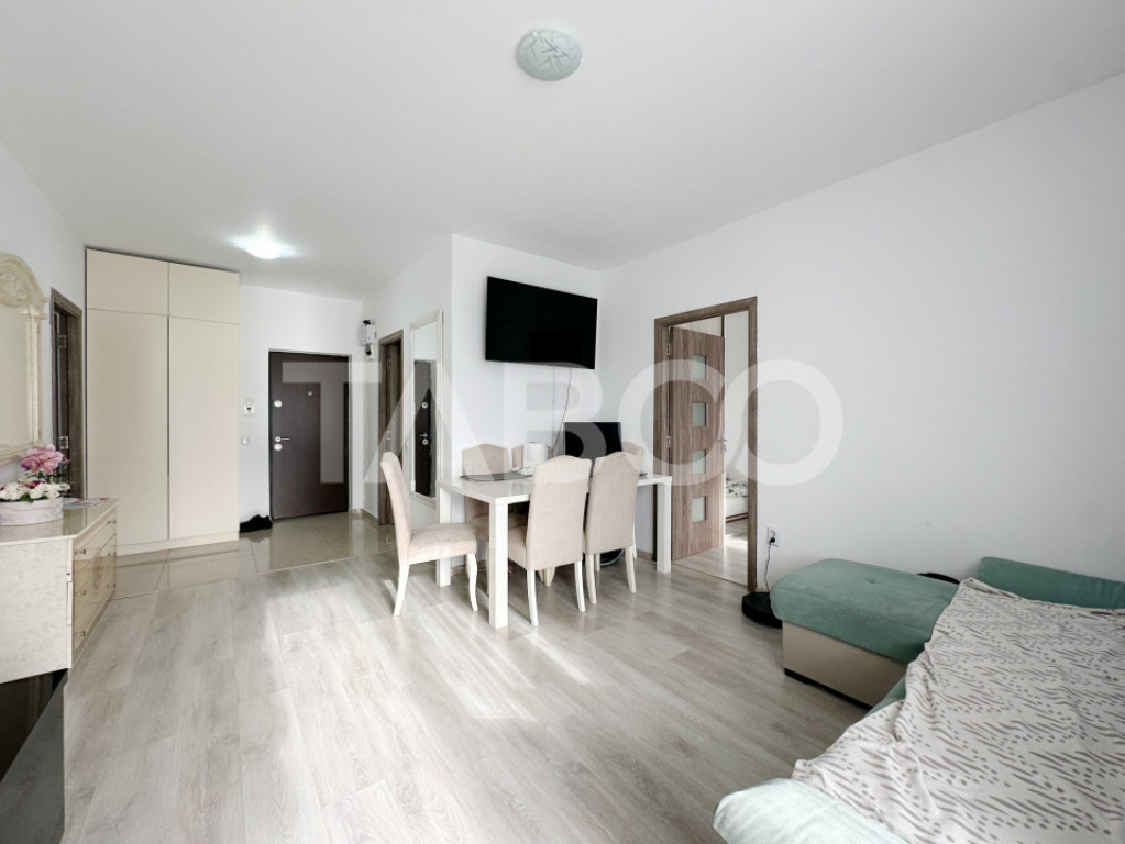 Vanzare apartament cu 3 camere + 2 parcari zona Oasului Cart