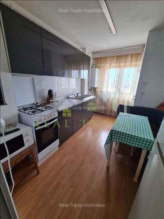 Apartament 3 camere decomandat zona Judetean,