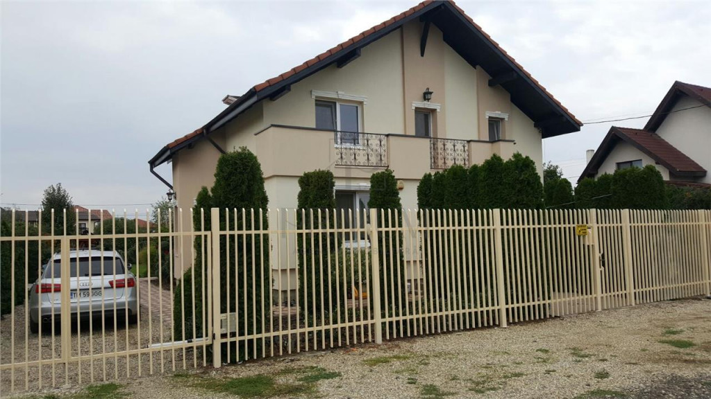 Casa individuala - 5 camere - dormitor la parter - 792 mp te