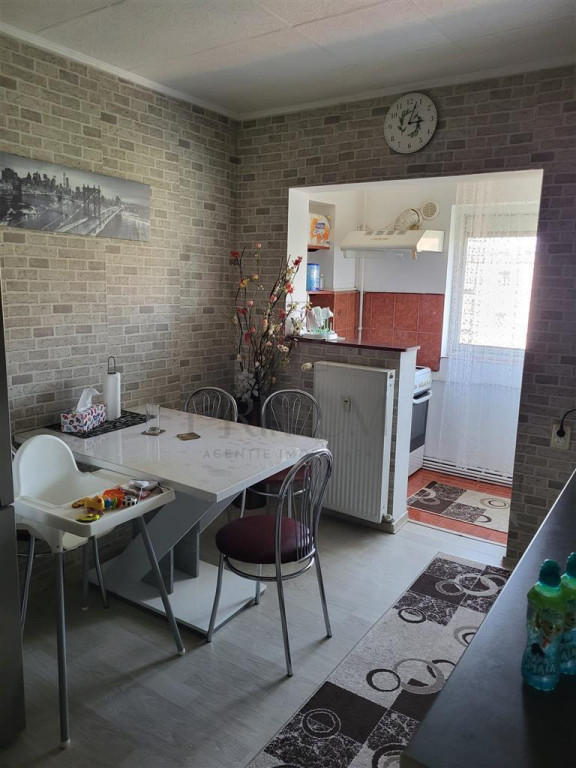 Lipovei- 2 camere, decomandat, centrala, AC