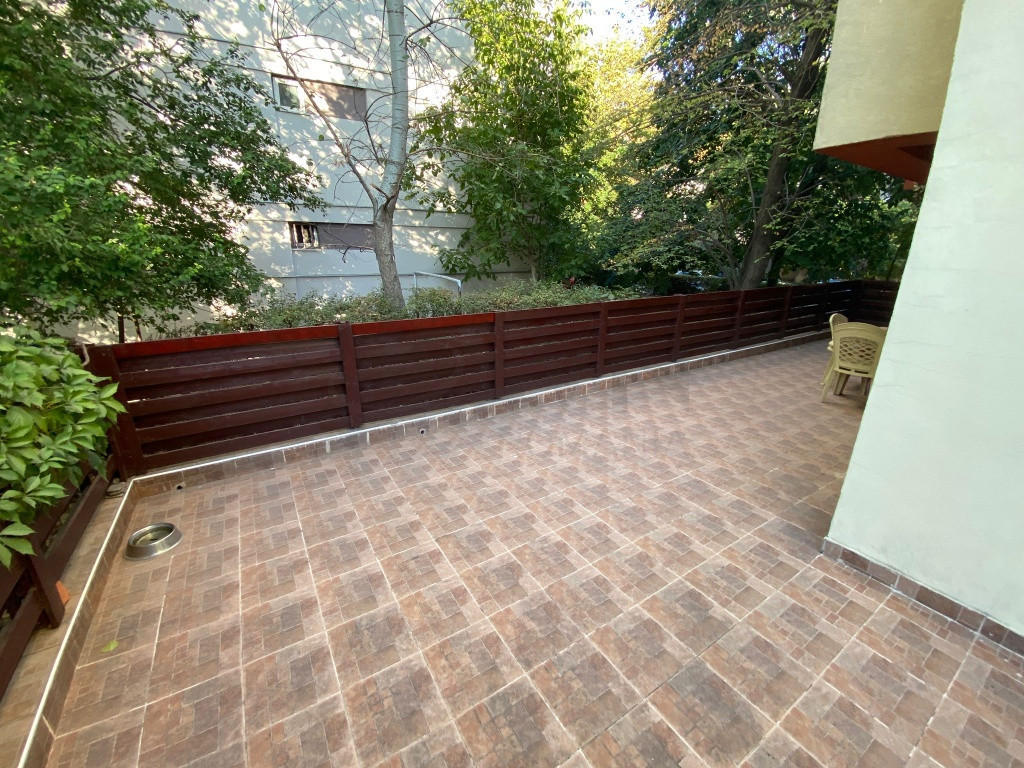 Apartament 3 camere cu terasa 50mp Crangasi