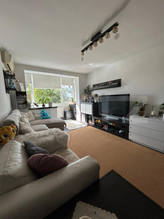 Apartament 2 camere, 41 mp, zonă Semicentrală, cu garaj in