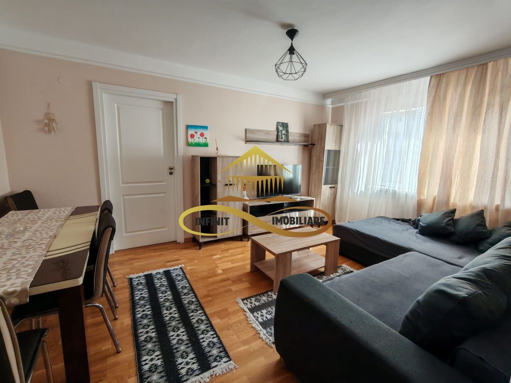 Apartament 3 camere ultracentral, etaj 1 – Bacău
