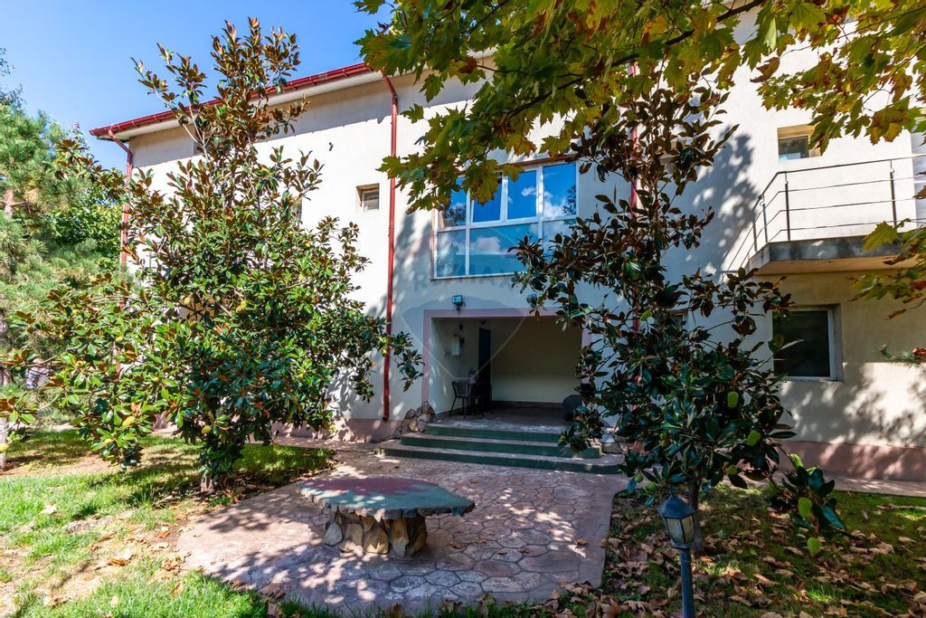 Vanzare Casa 4 camere, stil mediteranean,Domnesti