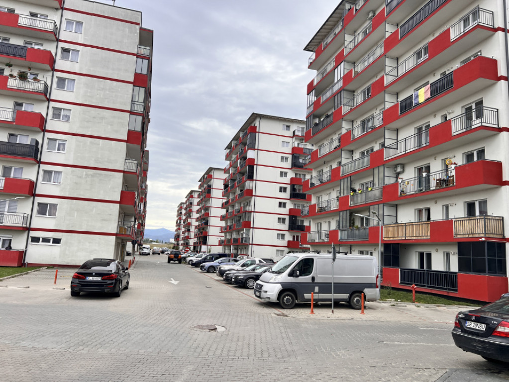 Ap nou 2 cam curat zona vest magnolia et 2 parcare lift