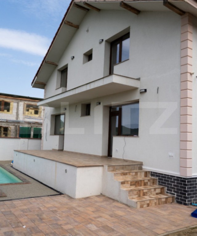 Casa de vanzare 4 camere, 160 mp, zona Micesti