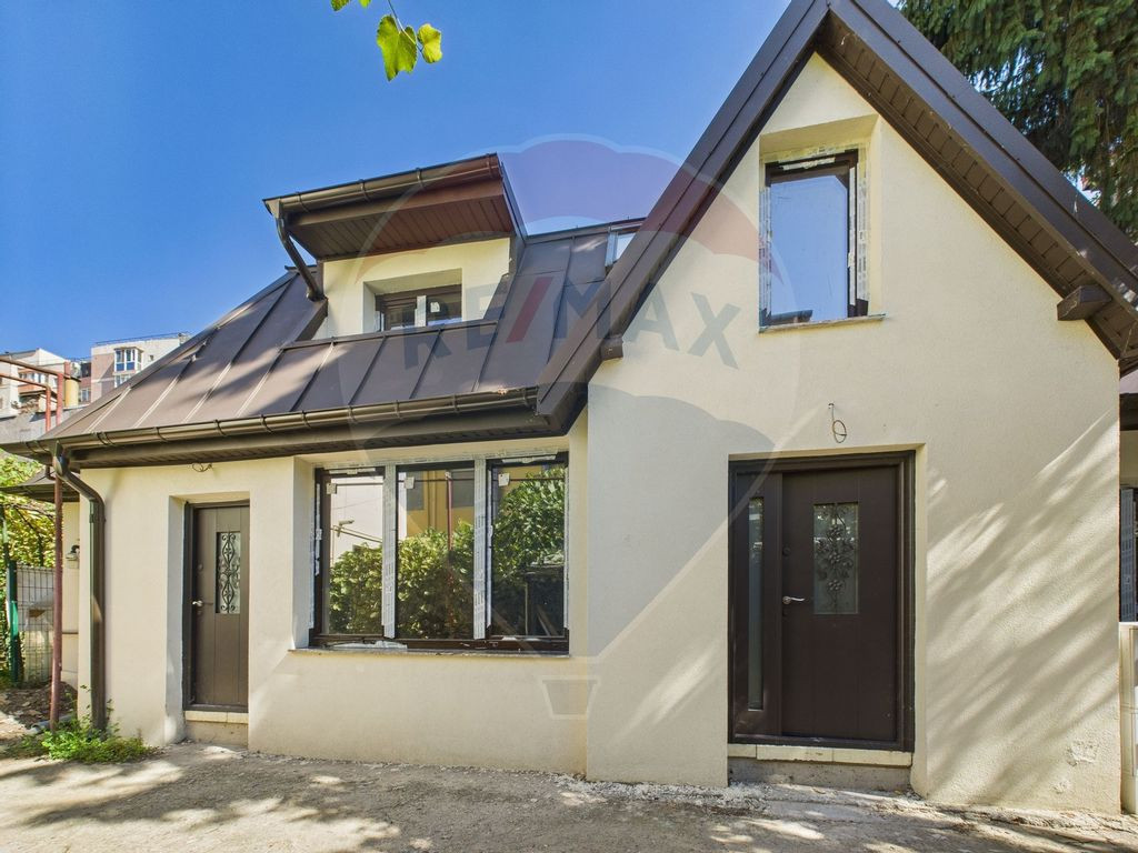 Casă NOUA P+M, 110 mp, 4 camere, la 5 min de metrou Ște...