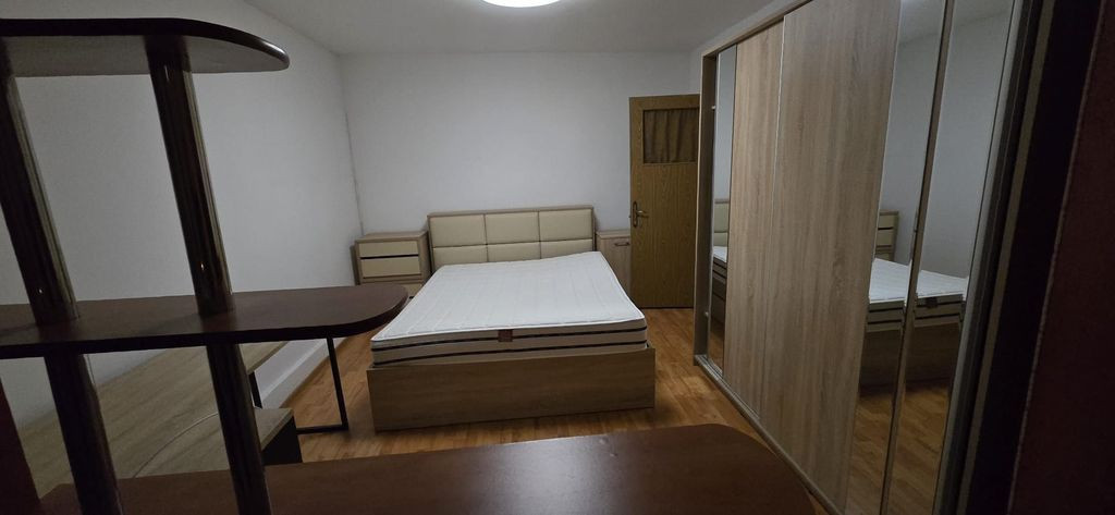 3 camere/ metrou Aparatorii Patriei /parcare/centrala