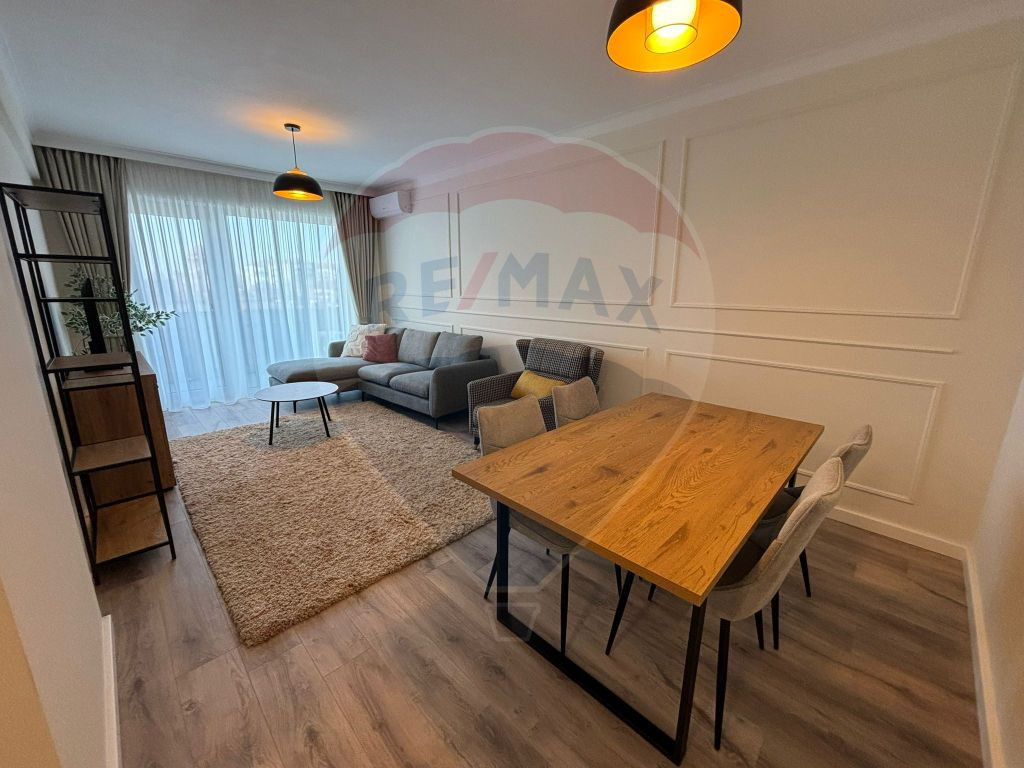 Apartament cu 3 camere de închiriat, Prima Arena, zona U...