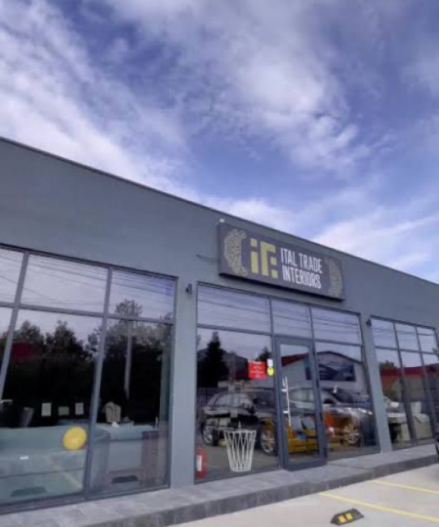 Spatiu Comercial Corbeanca I Vitrina generoasa I 5 locuri pa