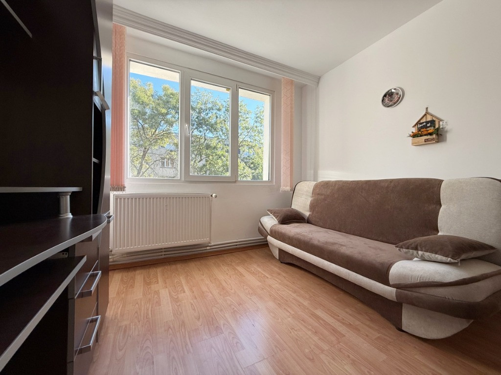 3 camere - str Ale Istru - centrala termica proprie - et 2/4 - 65mp