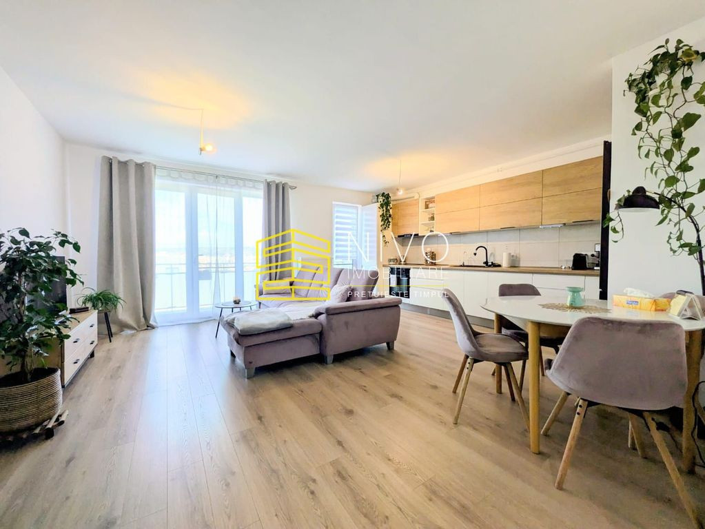 Apartament de vanzare, cu 3 camere, zona Tudor\Green Residen