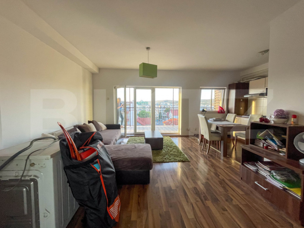 Apartament modern, 2 camere, 56 mp + terasă 20 mp – Măr?