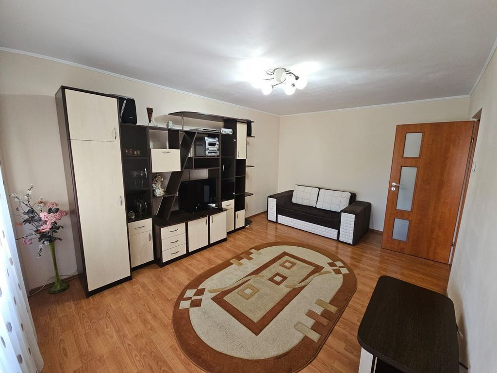 Apartament 2 camere decomandat,51mp , metrou 1 Decembrie ...