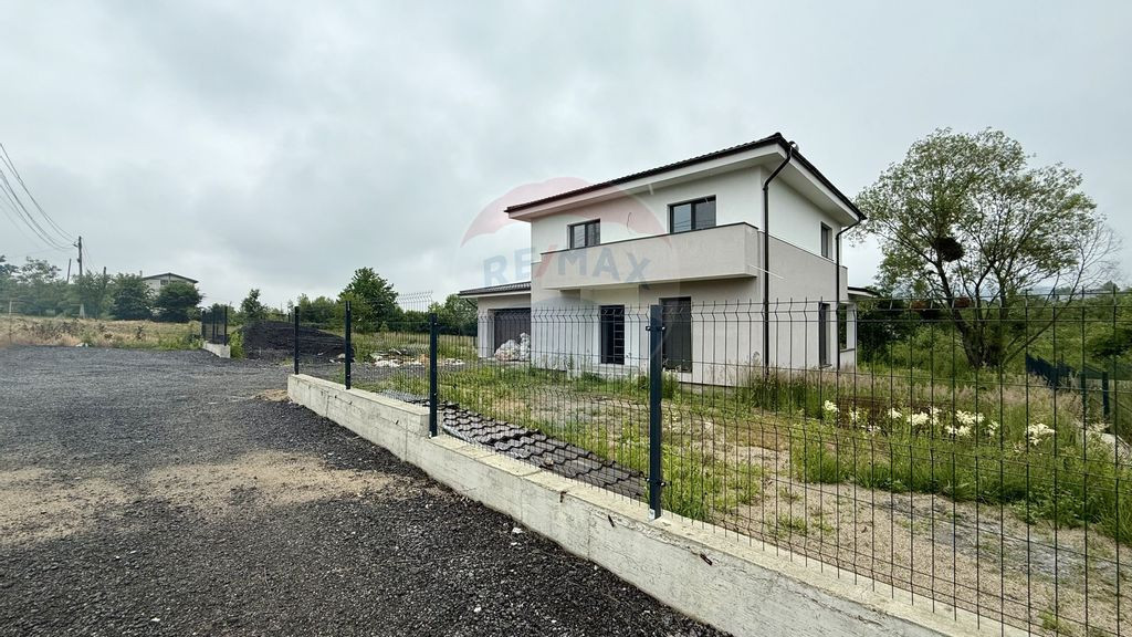 Casă noua de vanzare