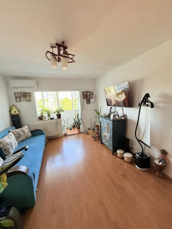 LIPOVEI - 2 Camere - Etaj intermediar - Centrala proprie - T