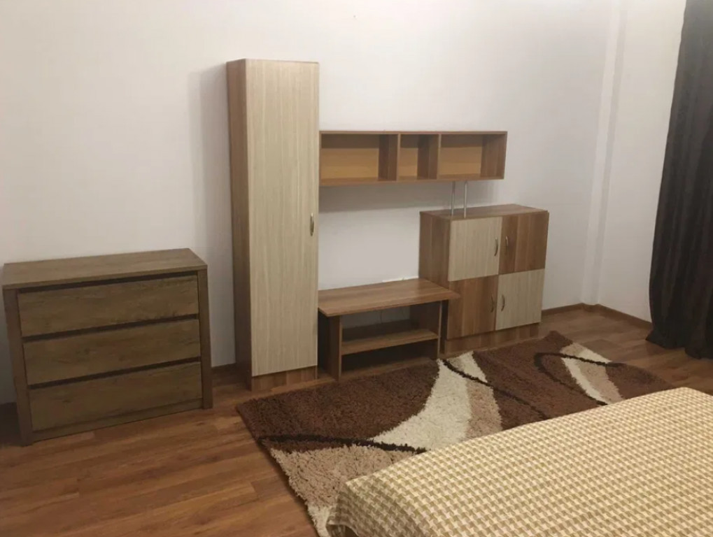 Garsoniera decomandat - zona Avantgarden