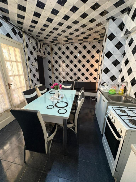 ULTRACENTRAL - 2 Camere - Etaj intermediar cu LIFT - Pozitio