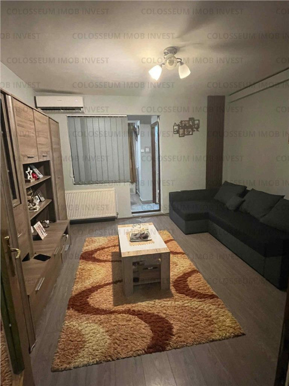 Garsoniera semidecomandata - zona Tractorul