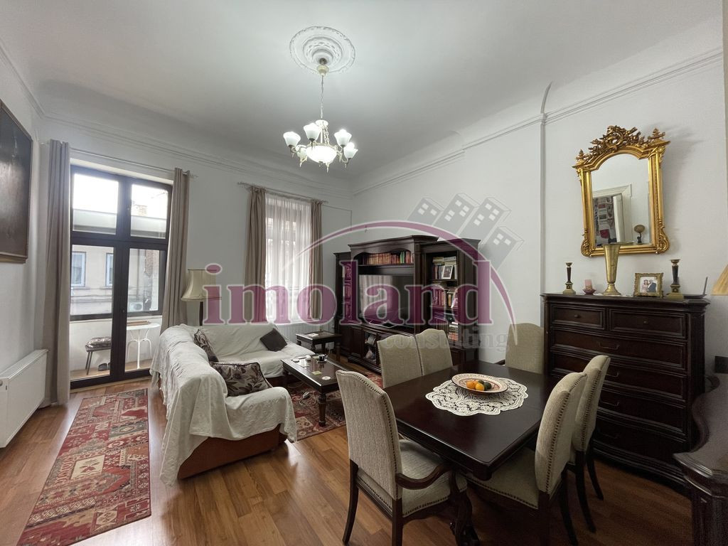 Apartament spectaculos de 4 camere într-o vilă cu farme...