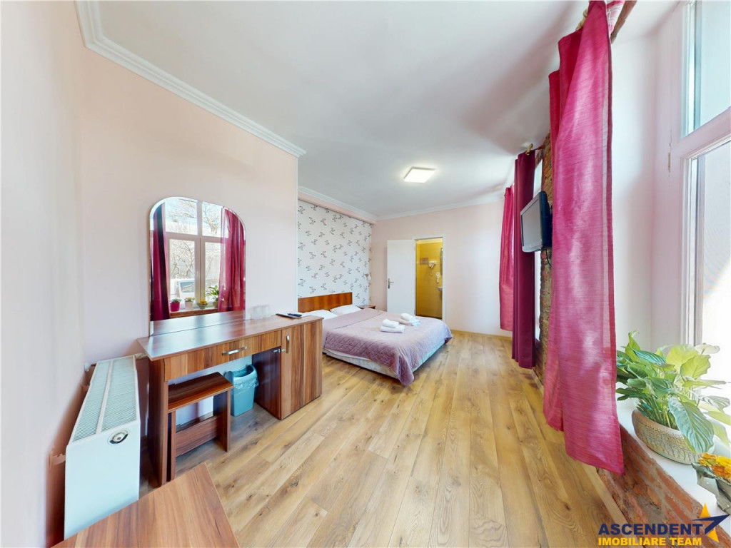 Camera mobilata si utilata, Centrul Istoric - Piata Unirii,