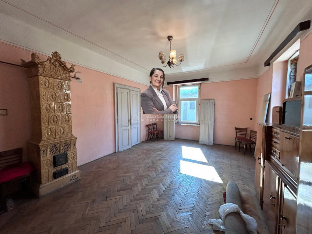 Bocsa Montana, Apt.3 Cam.Cf.1 Sporit, Central