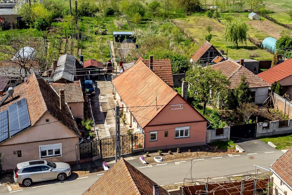 Casă locuibilă în Felnac comision 0