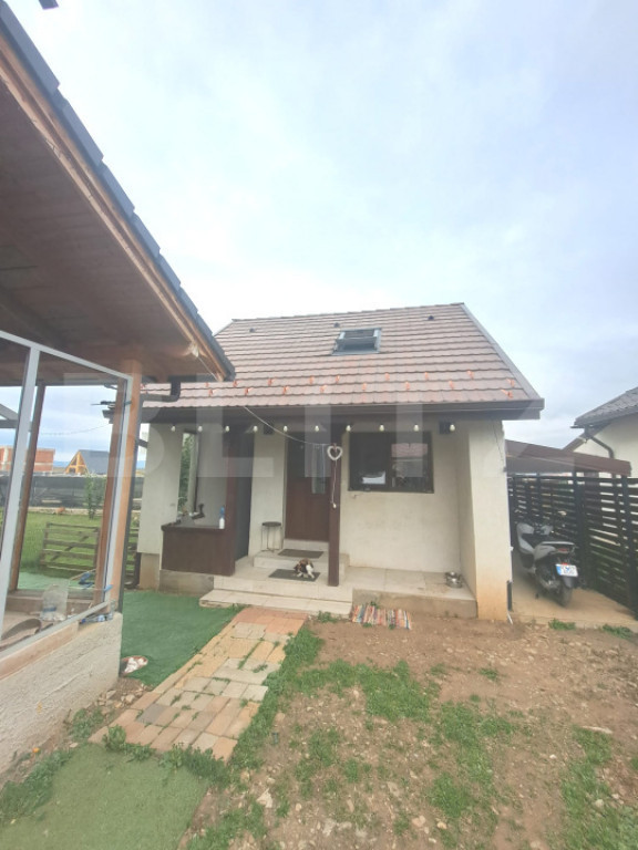 Vând 2 case la preț de una – 187.000 € (negociabil)