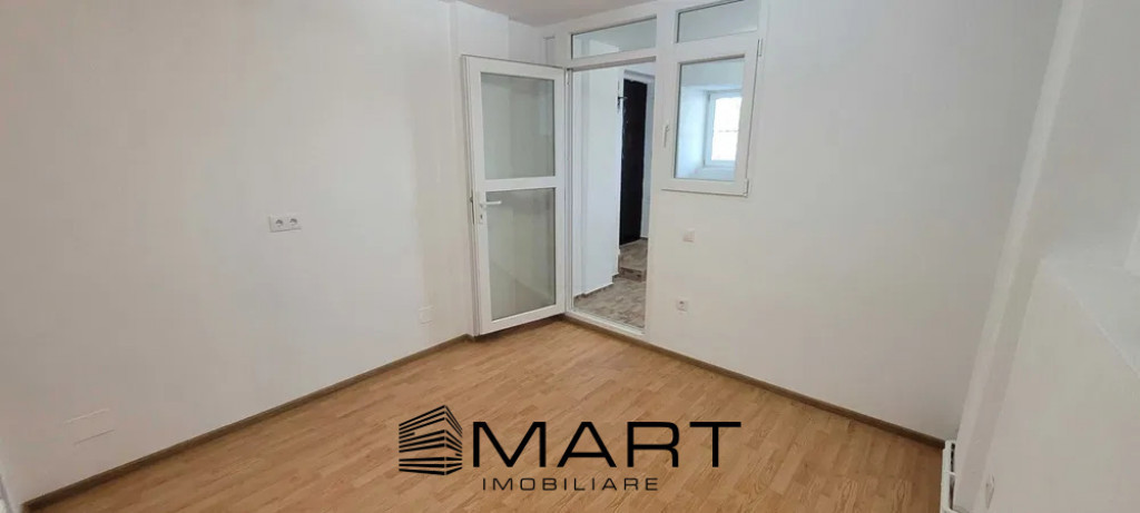 Garsoniera la cheie zona Strand