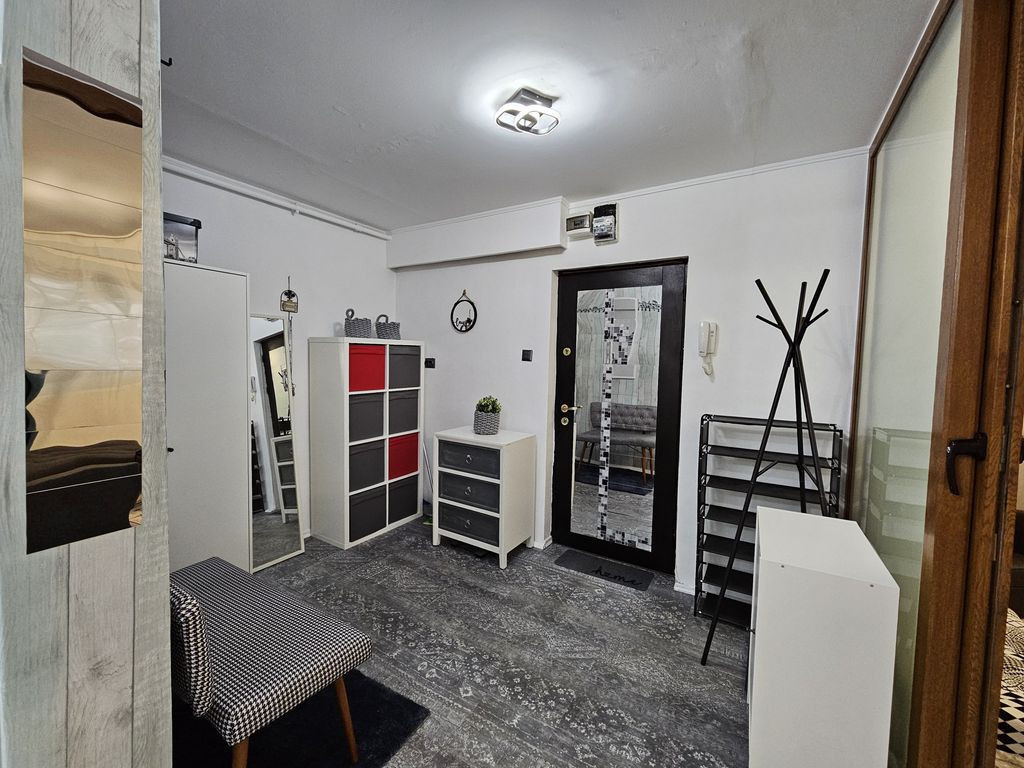 Apartament 2 camere Cantemir, Tineretului, parter -renovat