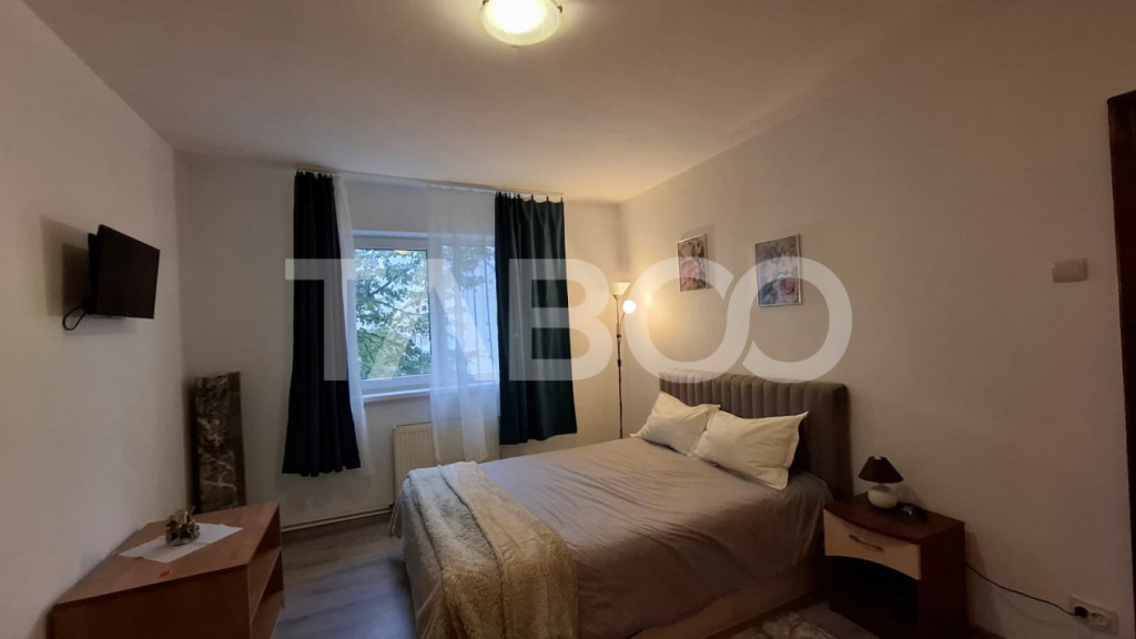 Apartament 3 camere de vanzare semidecomandat 45 mp zona Vas