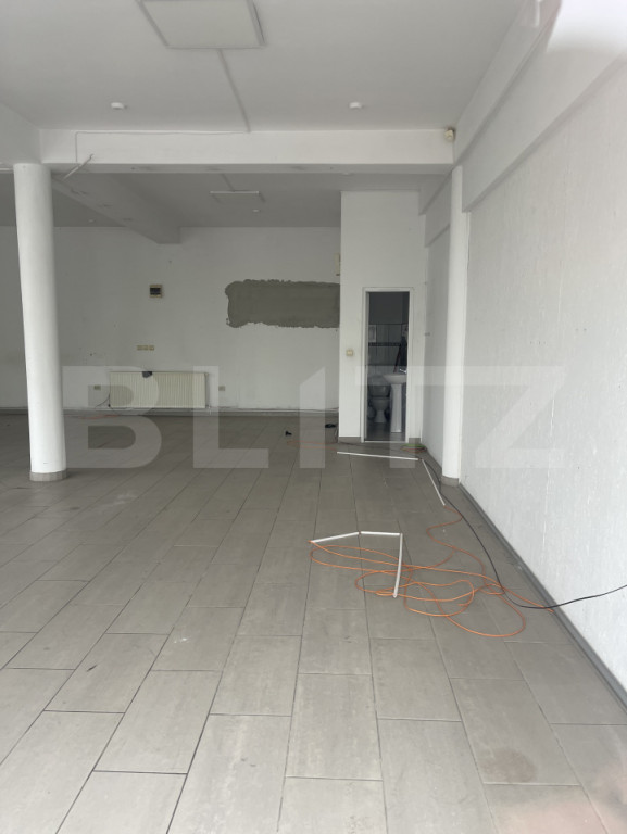 Spațiu comercial generos, ideal pentru magazin sau showroom