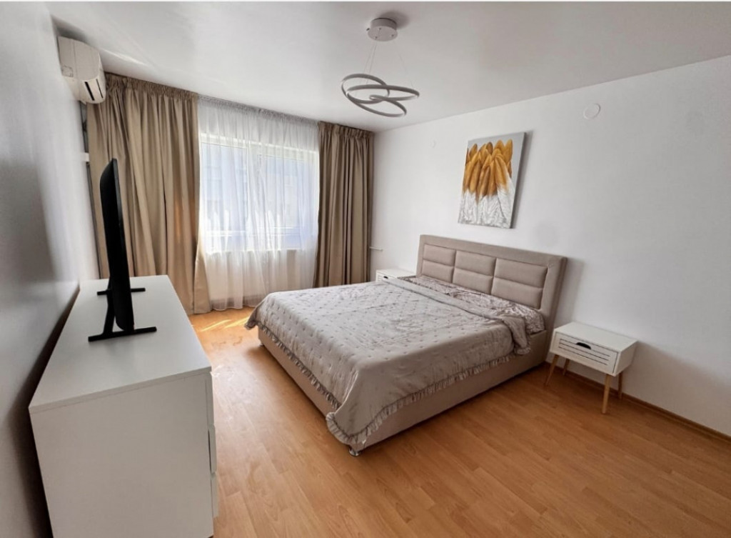 Apartament 3 camere de inchiriat - zona Faleza Nord Constan
