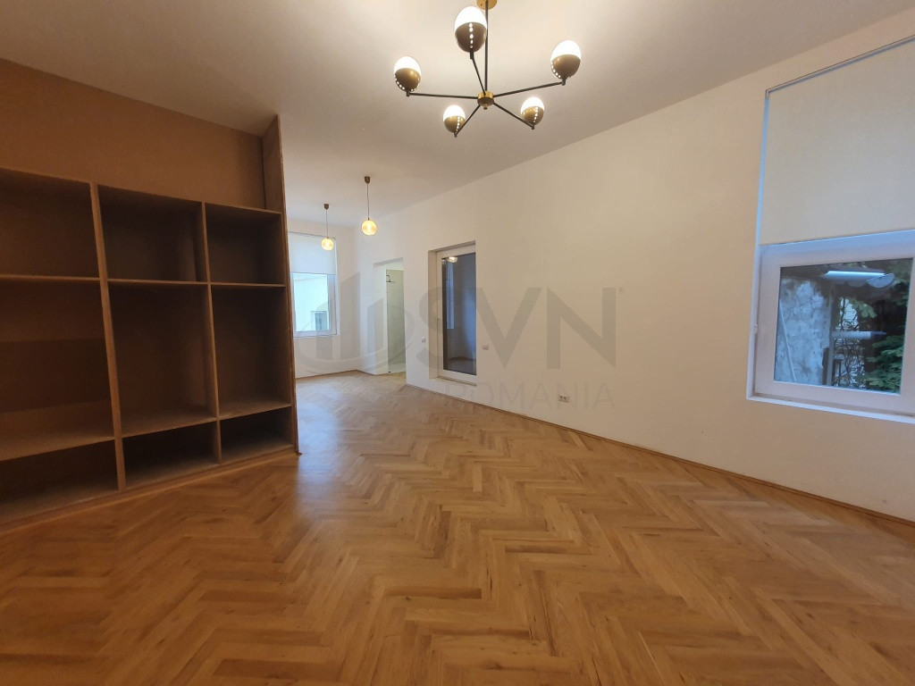 Spatiu Comercial In Vila I 10 Camere I Dacia I Grivita