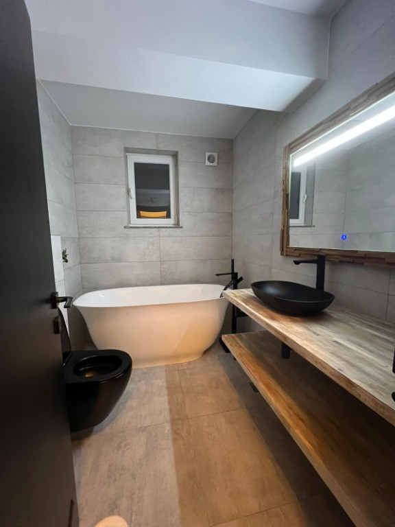 Apartament 3 camere – Zona Obcini, Complex Victoria