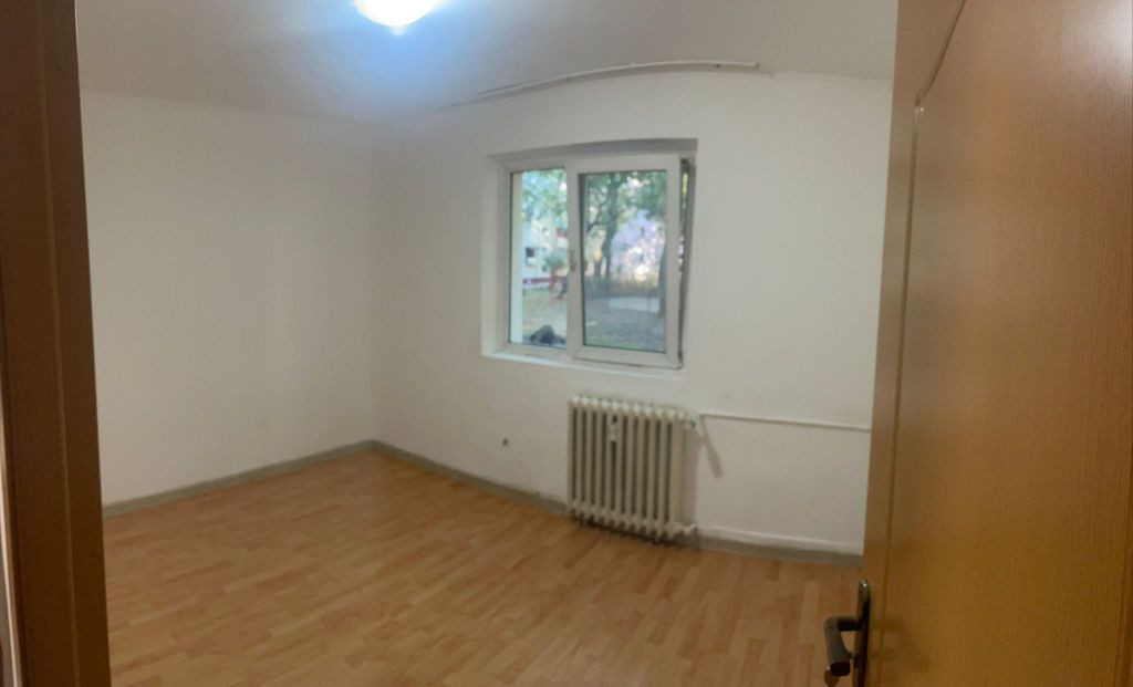 Brancoveanu 2 camere cu parcare Sector 4 Strada Resita