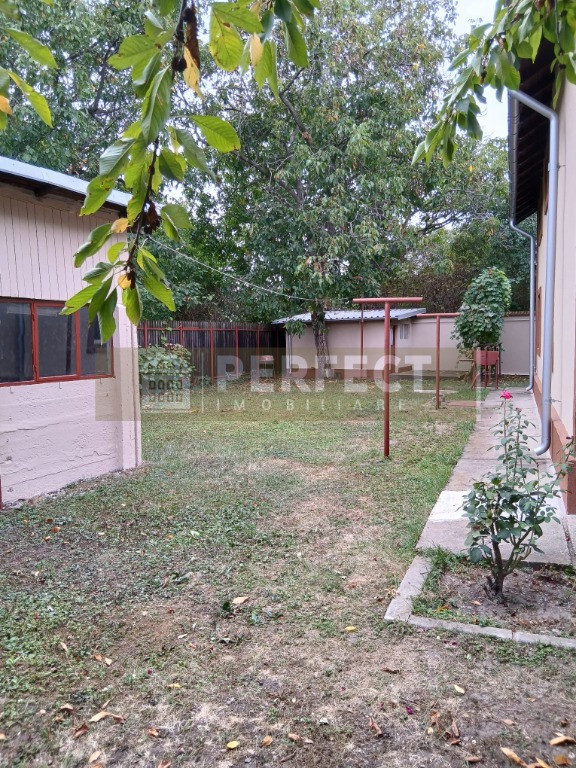 Casa str.Buna Vestire AN 2007 Pret 200.000 NEGOCIABIL