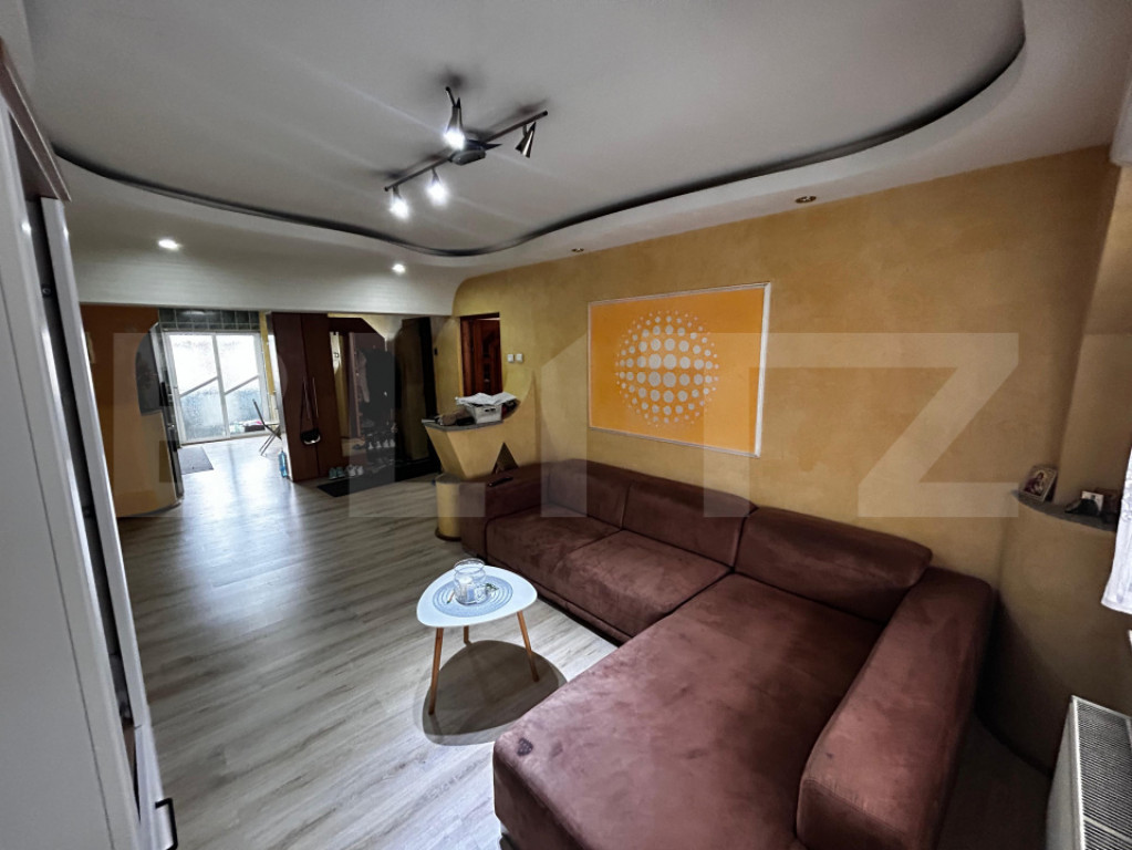 Apartament de vanzare, 95 mp, Strada Victoriei