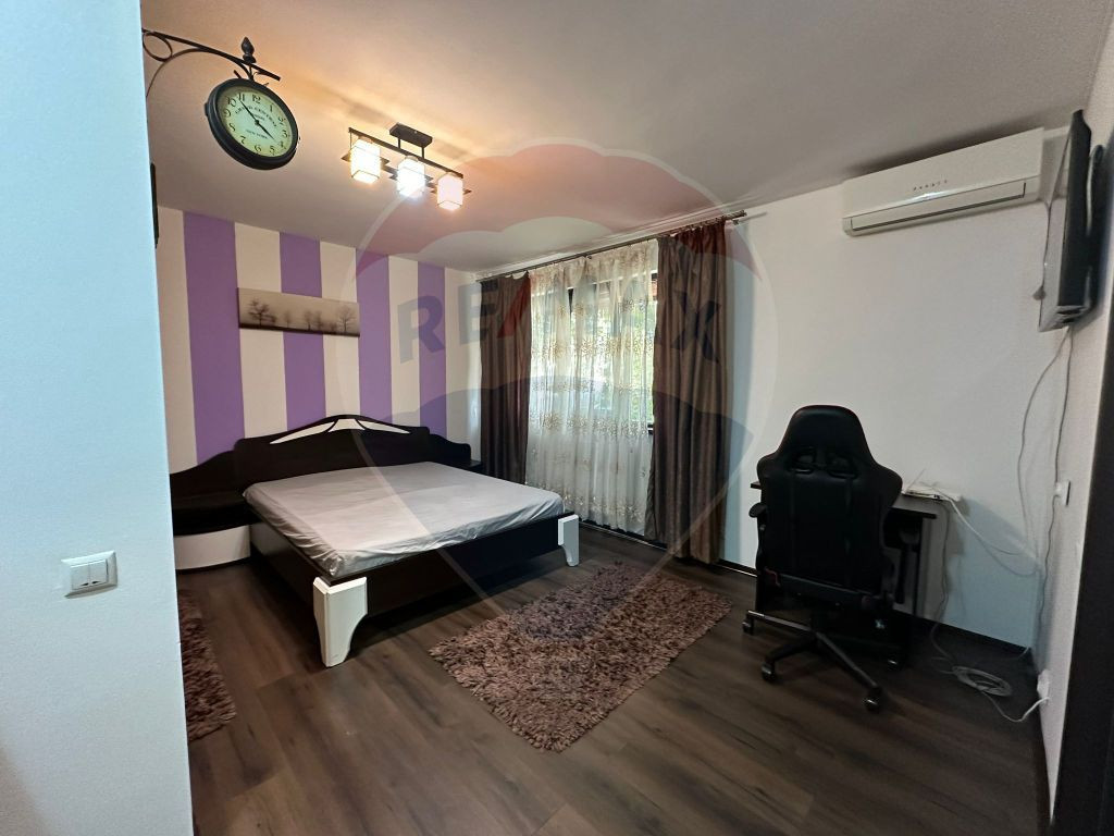 Garsoniera de inchiriat in Titan