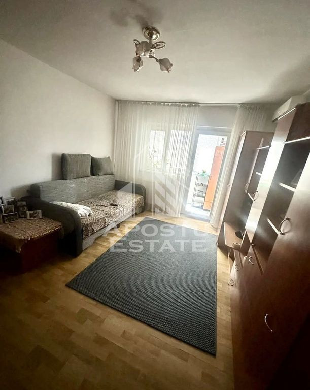 Apartament 2 camere, mobilat, centrala proprie, zona Giro...