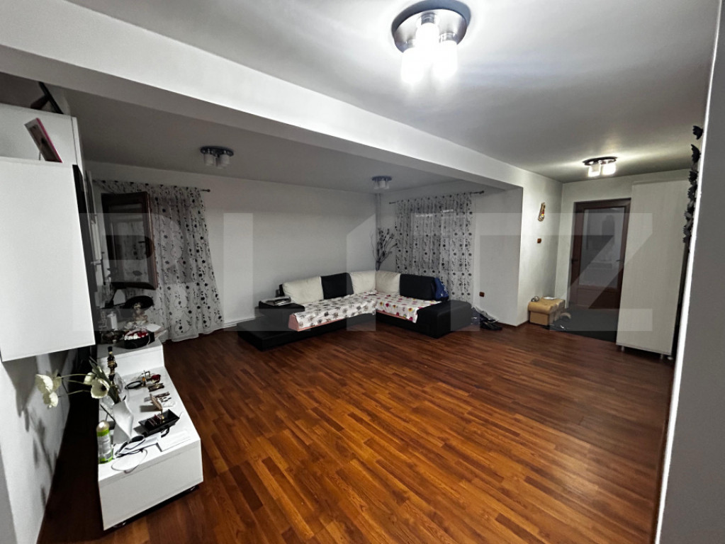 Casa de inchiriat, 4 camere, 200 mp, zona Penitenciar