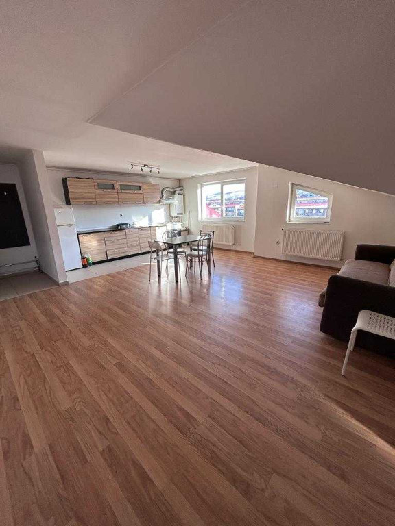 Apartament 3 camere zona Eroilor