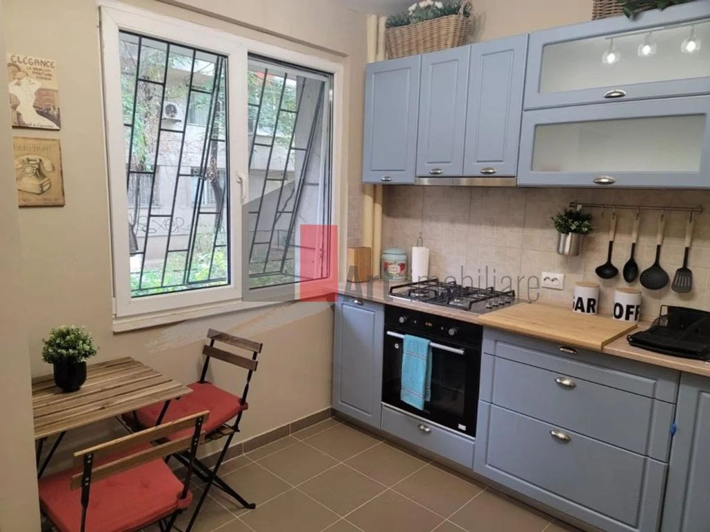 Apartament cu 2 camere de inchiriat in zona Domenii/Chibr...