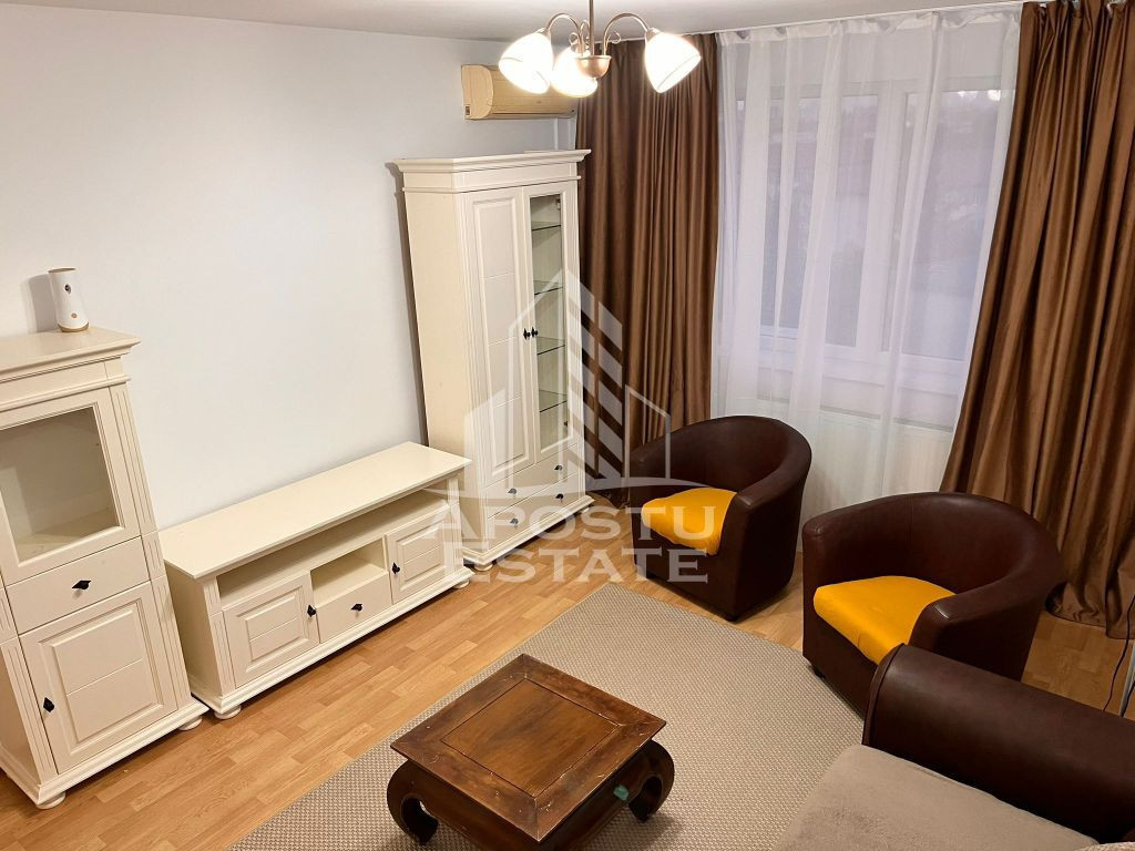 Apartament 3 camere, zona Dacia