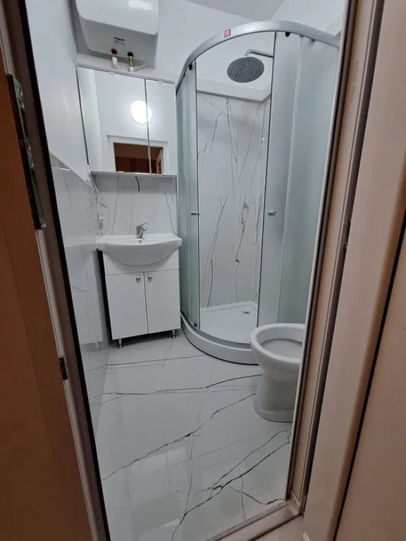 ID 933 - Garsonieră Granit 32.000 32 000 RON